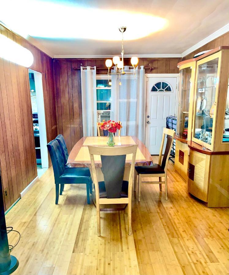 Lga Airport 3 Mins, 3 Bedroom Duplex House, Parking And Private Backyard, 9Mins Subway! นิวยอร์ก ภายนอก รูปภาพ