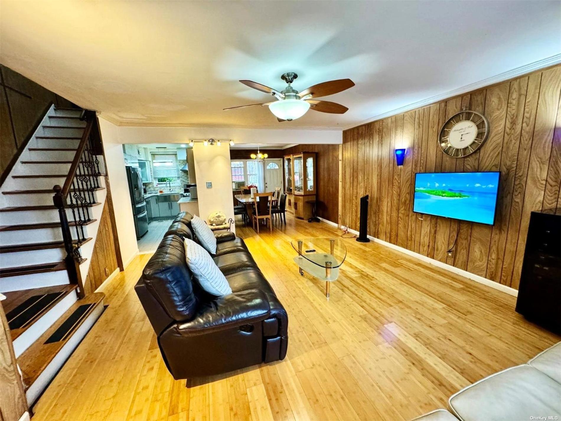 Lga Airport 3 Mins, 3 Bedroom Duplex House, Parking And Private Backyard, 9Mins Subway! นิวยอร์ก ภายนอก รูปภาพ